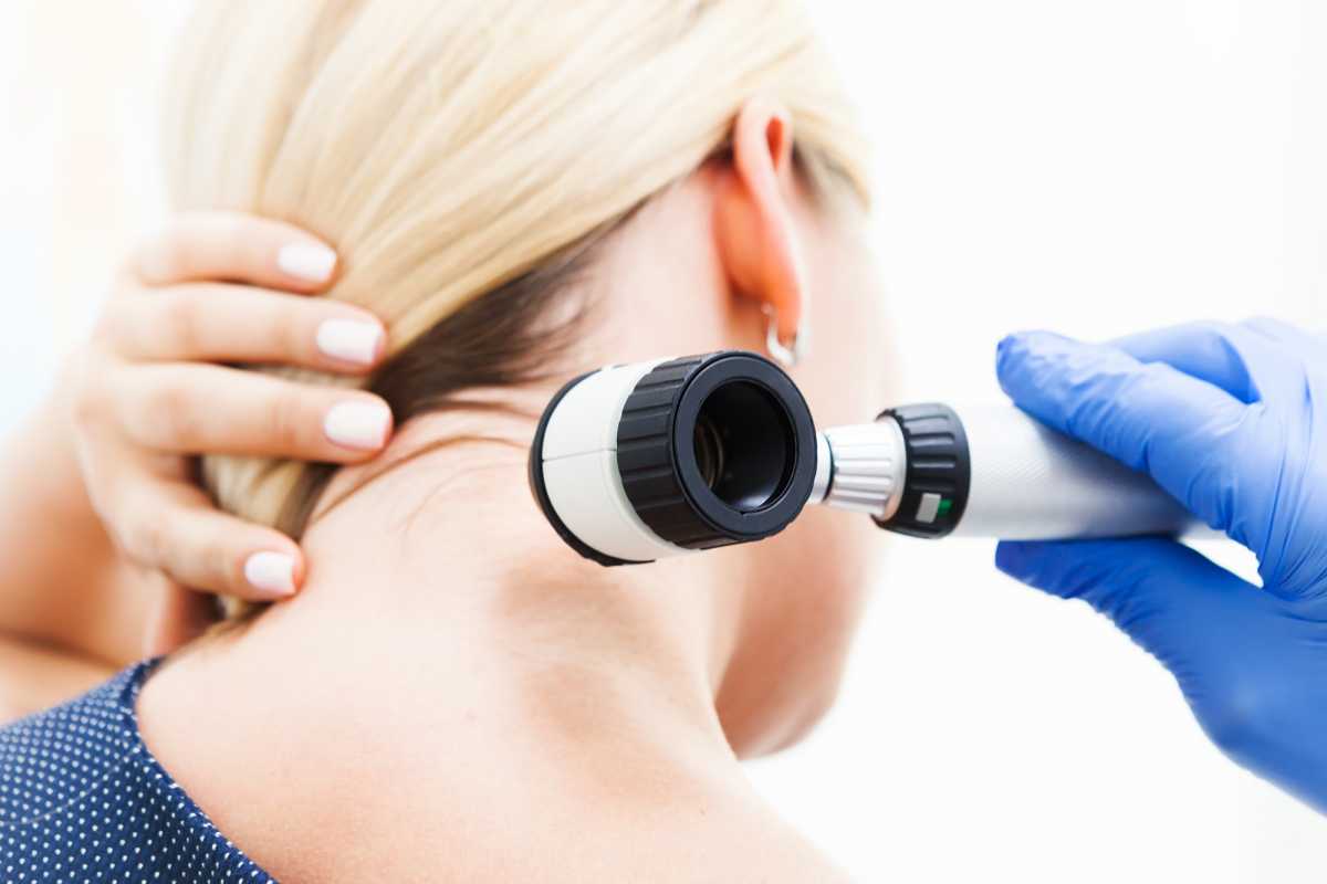 M&eta; &mu;&epsilon;&lambda;&alpha;&nu;&omicron;&kappa;&upsilon;&tau;&tau;&alpha;&rho;&iota;&kappa;&omicron;ί ό&gamma;&kappa;&omicron;&iota; &delta;έ&rho;&mu;&alpha;&tau;&omicron;&sigmaf;